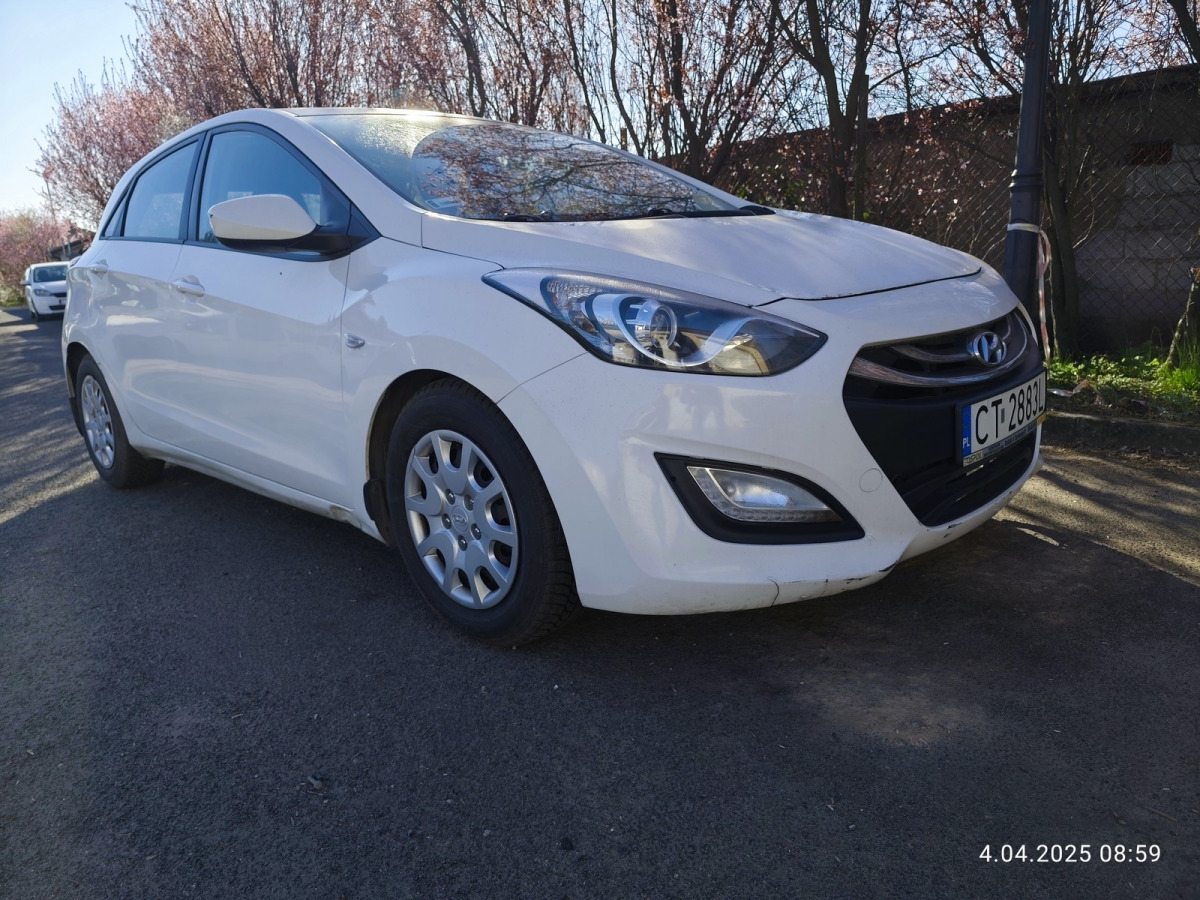 HYUNDAI I30 HATCHBACK - Hatchback: foto 1 HYUNDAI I30 HATCHBACK - Hatchback: foto 1