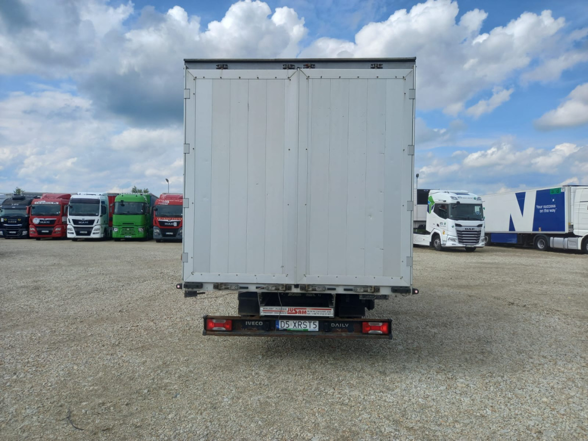 IVECO/JUSAM STANISŁAWJURKOWSKI 50C18/JU06 PLANDEKA - Furgoneta con lona: foto 5 IVECO/JUSAM STANISŁAWJURKOWSKI 50C18/JU06 PLANDEKA - Furgoneta con lona: foto 5