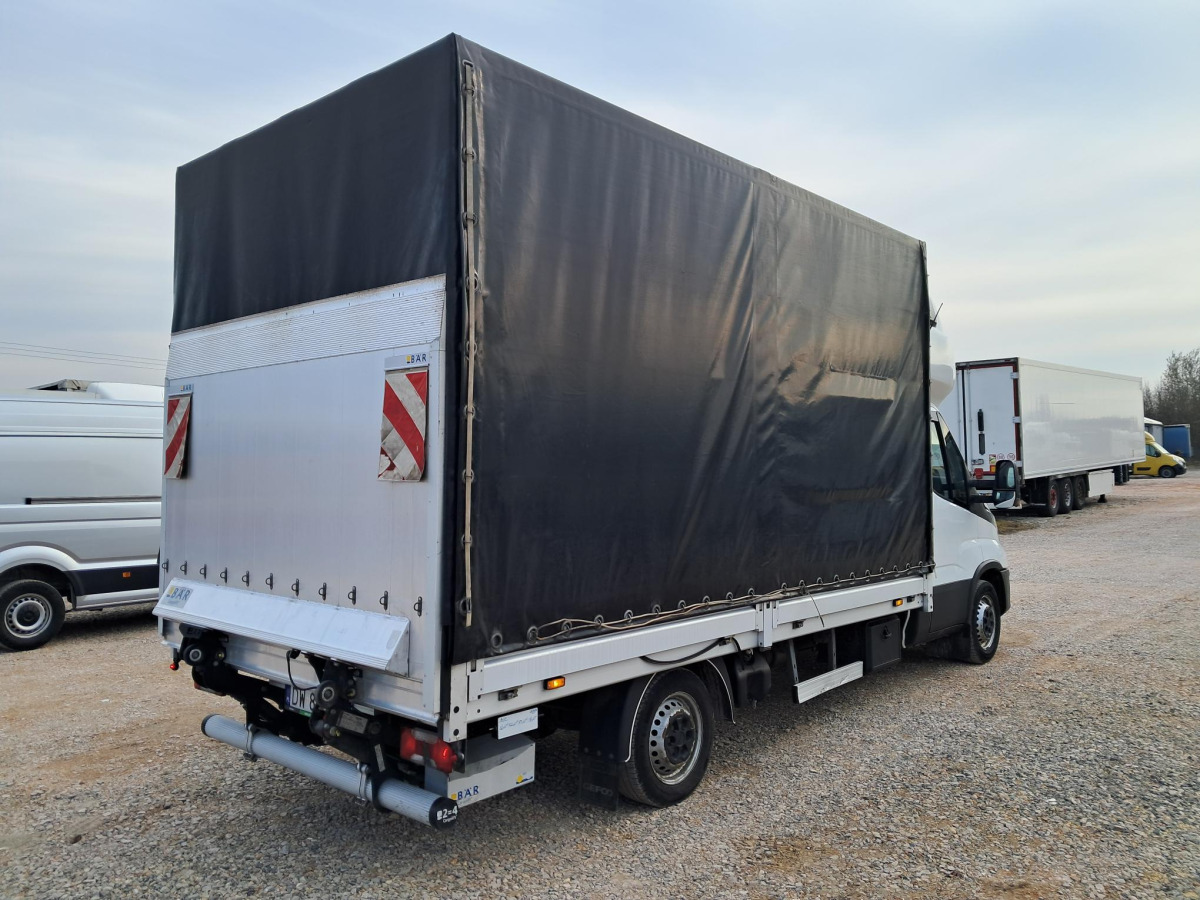 IVECO PLANDEKA Z WINDĄ - Furgoneta con lona: foto 5 IVECO PLANDEKA Z WINDĄ - Furgoneta con lona: foto 5