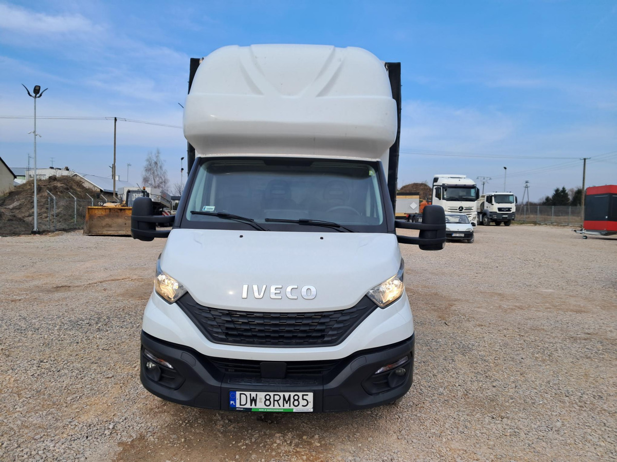 IVECO PLANDEKA Z WINDĄ - Furgoneta con lona: foto 3 IVECO PLANDEKA Z WINDĄ - Furgoneta con lona: foto 3
