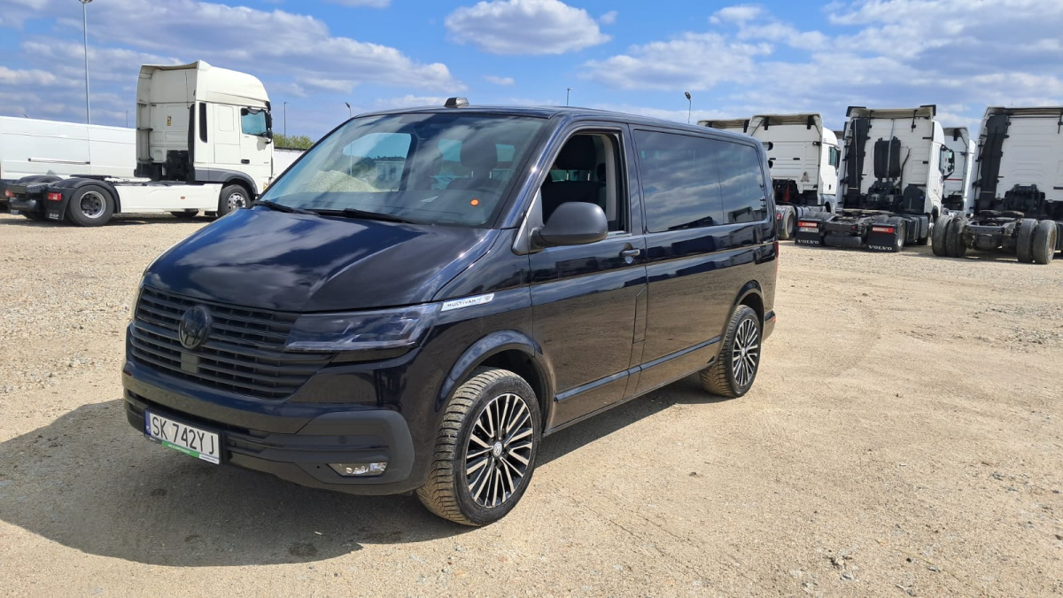 VOLKSWAGEN MULTIVAN VAN - Coche: foto 3 VOLKSWAGEN MULTIVAN VAN - Coche: foto 3