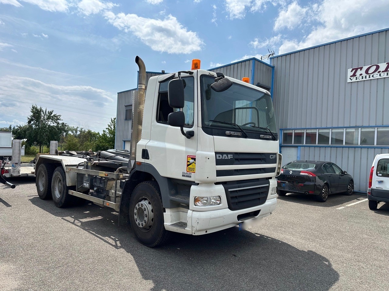 DAF CF 85.360 - Camión multibasculante: foto 4 DAF CF 85.360 - Camión multibasculante: foto 4