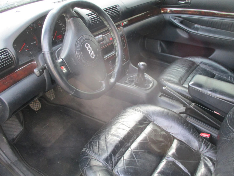 Coche familiar Audi A4 Avant 1.9 tdi , S-Line , Manual , Airco , EXPORT: foto 12 Coche familiar Audi A4 Avant 1.9 tdi , S-Line , Manual , Airco , EXPORT: foto 12