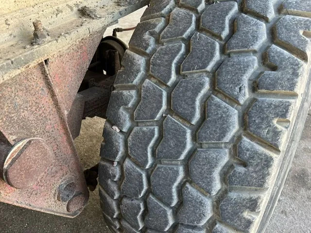 Semirremolque volquete Benalu 2 Axle Alu Tipper , Spring Suspension , Drum Brakes, Fruehauf Axles: foto 10