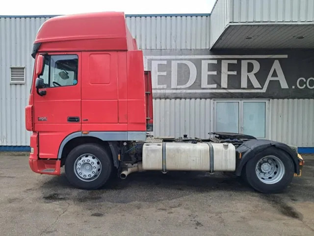 DAF XF 105 460 , Manual Gearbox , PTO , Tipper Hydraulics , Airco , Superspace Cab - Cabeza tractora: foto 2 DAF XF 105 460 , Manual Gearbox , PTO , Tipper Hydraulics , Airco , Superspace Cab - Cabeza tractora: foto 2