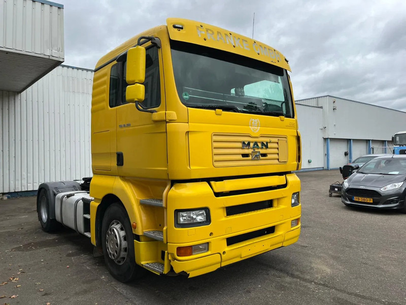 MAN TGA 18-390 , Manual Gearbox , Airco , PTO , Tipper hydraulics - Cabeza tractora: foto 4 MAN TGA 18-390 , Manual Gearbox , Airco , PTO , Tipper hydraulics - Cabeza tractora: foto 4