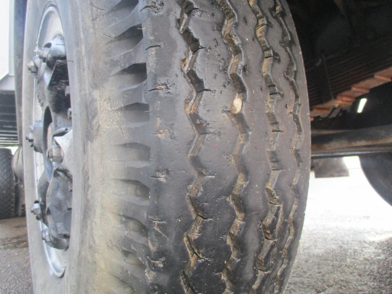 Camión volquete MAN 32.240 , Manual , 6x4 , Tipper truck , Spring suspension: foto 15
