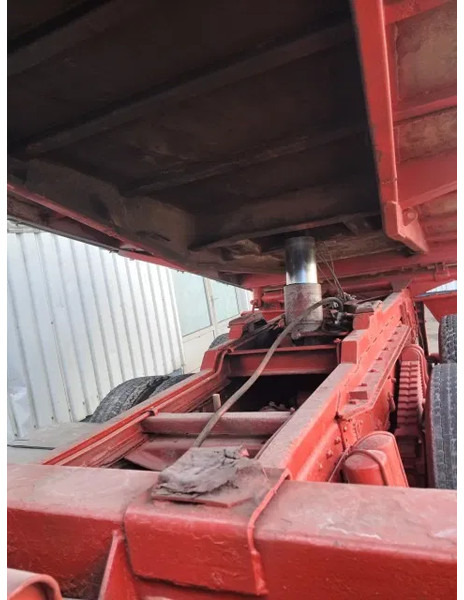 Camión volquete Mercedes-Benz SK 2635 , V8 , Bi Turbo , 6x4 , ZF Manual , 3 Way Tipper , Spring suspension: foto 16