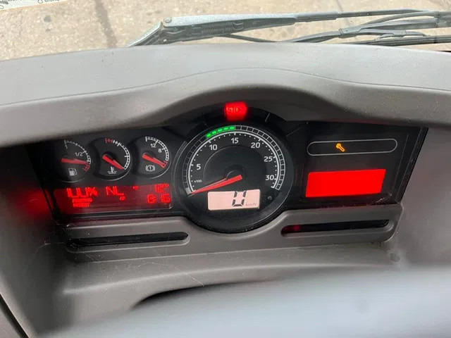 Camión lona Renault Premium 410 DXi , Manual Gearbox , Retarder , Airco: foto 15 Camión lona Renault Premium 410 DXi , Manual Gearbox , Retarder , Airco: foto 15