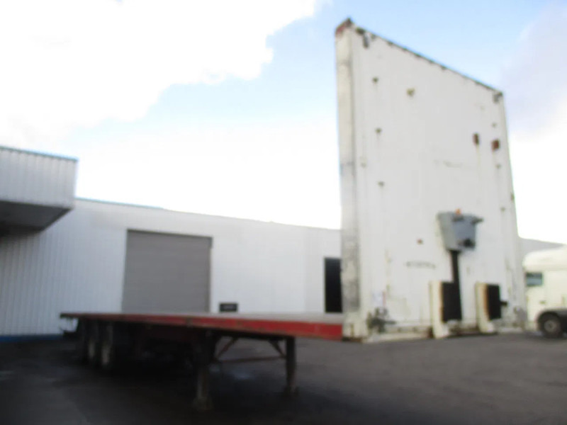 Samro SR 334 , 3 SAF Axle , Drum Brakes , Air Suspension - Semirremolque plataforma/ Caja abierta: foto 4 Samro SR 334 , 3 SAF Axle , Drum Brakes , Air Suspension - Semirremolque plataforma/ Caja abierta: foto 4