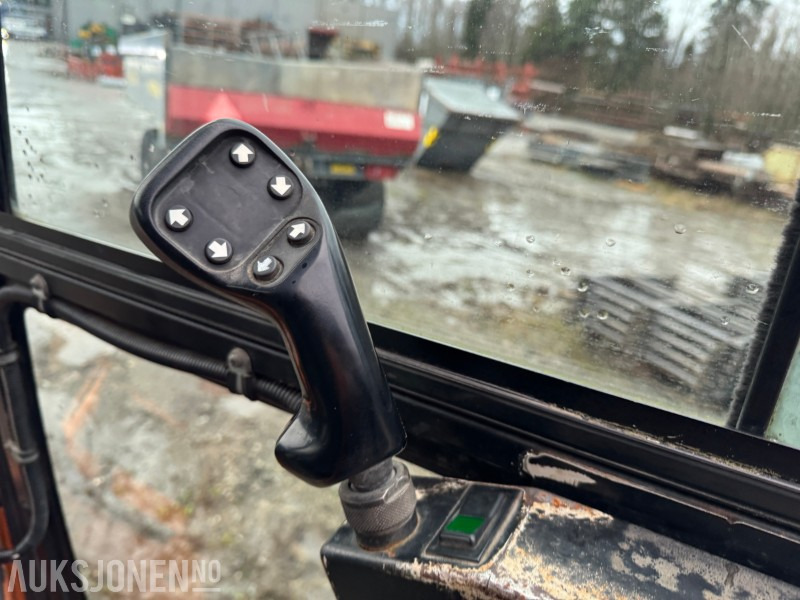 Equipo de construcción 1900 Andre Bucher CC5000 sopebil: foto 17 Equipo de construcción 1900 Andre Bucher CC5000 sopebil: foto 17