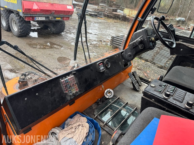 Equipo de construcción 1900 Andre Bucher CC5000 sopebil: foto 9 Equipo de construcción 1900 Andre Bucher CC5000 sopebil: foto 9