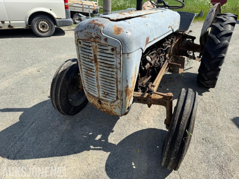1959 Ferguson 35 Gullfisk - Tractor: foto 2 1959 Ferguson 35 Gullfisk - Tractor: foto 2