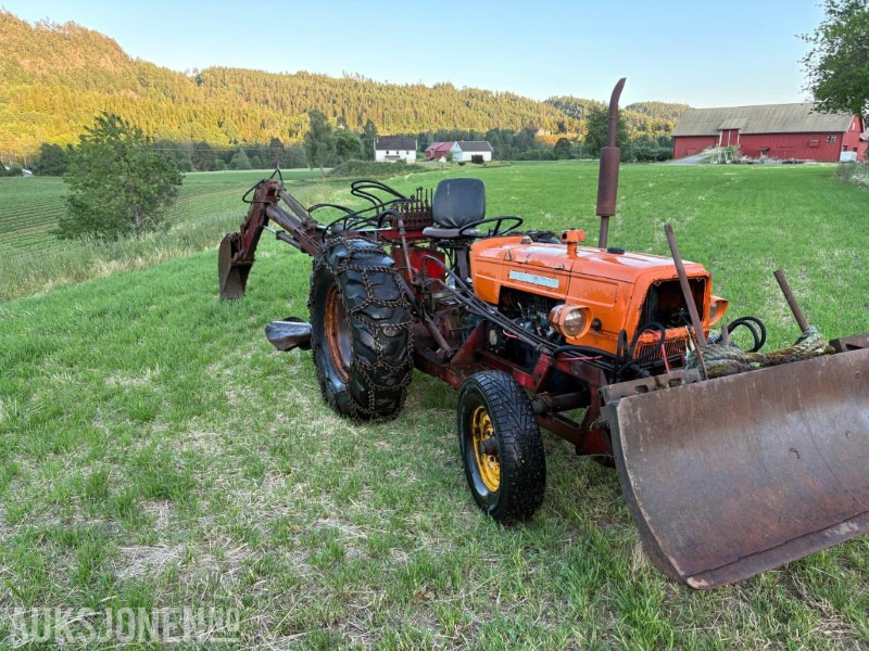 1971 Fiat 415 traktorgraver med tannskuffe - Tractor: foto 3 1971 Fiat 415 traktorgraver med tannskuffe - Tractor: foto 3