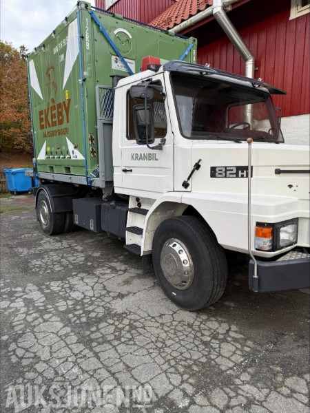 1983 Scania T82H4X2LI46 VETERAN. - Camión caja abierta: foto 1 1983 Scania T82H4X2LI46 VETERAN. - Camión caja abierta: foto 1