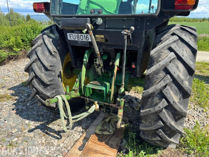 1984 John Deere 1640 SYNCHRON 2WD traktor - Tractor: foto 5 1984 John Deere 1640 SYNCHRON 2WD traktor - Tractor: foto 5