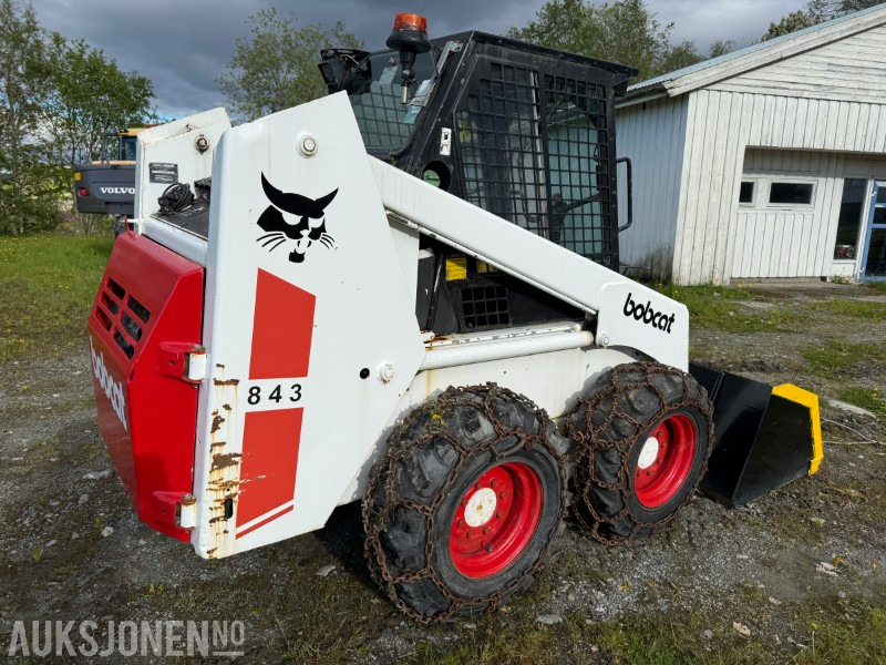 1986 Bobcat 843 kompaktlaster med skuffe og gaffler - Minicargadora: foto 3 1986 Bobcat 843 kompaktlaster med skuffe og gaffler - Minicargadora: foto 3