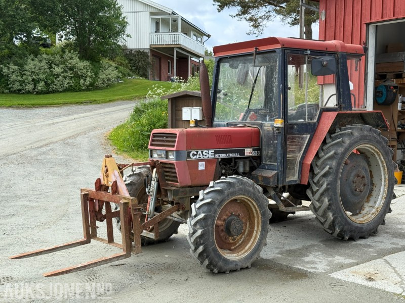 1987 CASE IH 633 traktor med skogkjettinger - Tractor: foto 1 1987 CASE IH 633 traktor med skogkjettinger - Tractor: foto 1