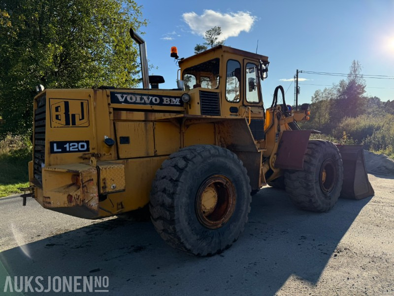 1988 Volvo L120 Hjullaster m/gjerstad skuff - Cargadora de ruedas: foto 5 1988 Volvo L120 Hjullaster m/gjerstad skuff - Cargadora de ruedas: foto 5