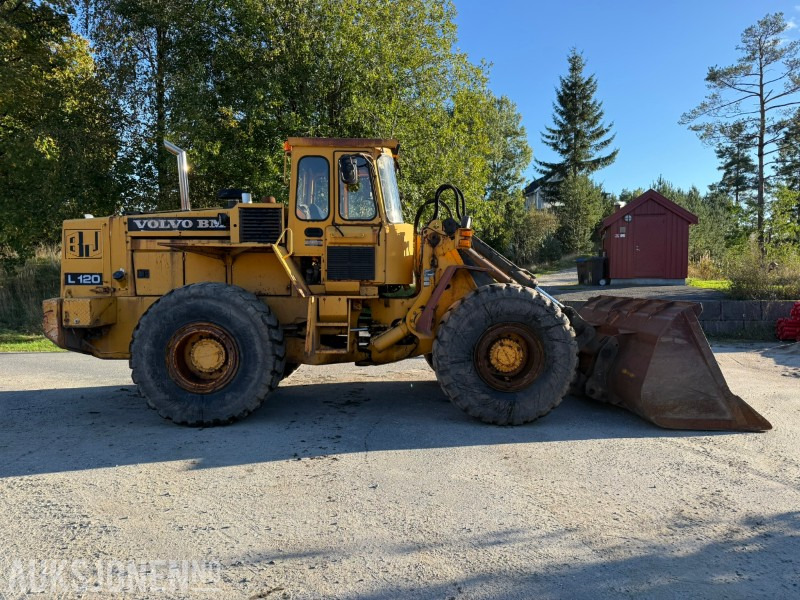 1988 Volvo L120 Hjullaster m/gjerstad skuff - Cargadora de ruedas: foto 4 1988 Volvo L120 Hjullaster m/gjerstad skuff - Cargadora de ruedas: foto 4