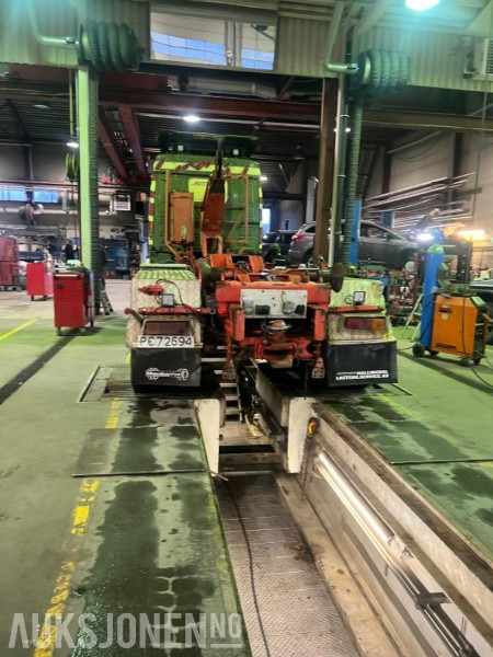 1993 Scania R-serie 143 450 Topliner med krokløft EU OK 11.2026 - Camión multibasculante: foto 3 1993 Scania R-serie 143 450 Topliner med krokløft EU OK 11.2026 - Camión multibasculante: foto 3