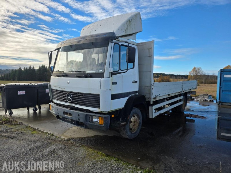 1994 Mercedes-Benz 817 M/ LASTEPLAN - Camión caja abierta: foto 1 1994 Mercedes-Benz 817 M/ LASTEPLAN - Camión caja abierta: foto 1