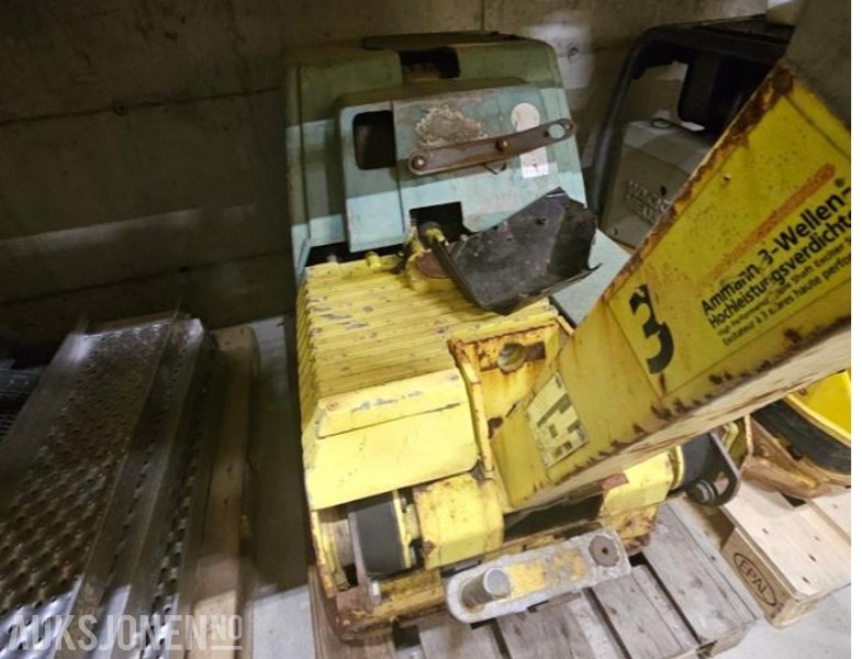 2000 AMMANN Vibrasjonsplate - 500 kg - Rodillo: foto 2 2000 AMMANN Vibrasjonsplate - 500 kg - Rodillo: foto 2