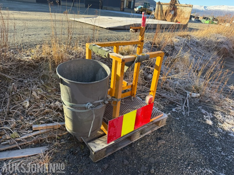 2000 Arbeidsvogn til pickup/liten lastebil - Equipo de construcción: foto 2 2000 Arbeidsvogn til pickup/liten lastebil - Equipo de construcción: foto 2