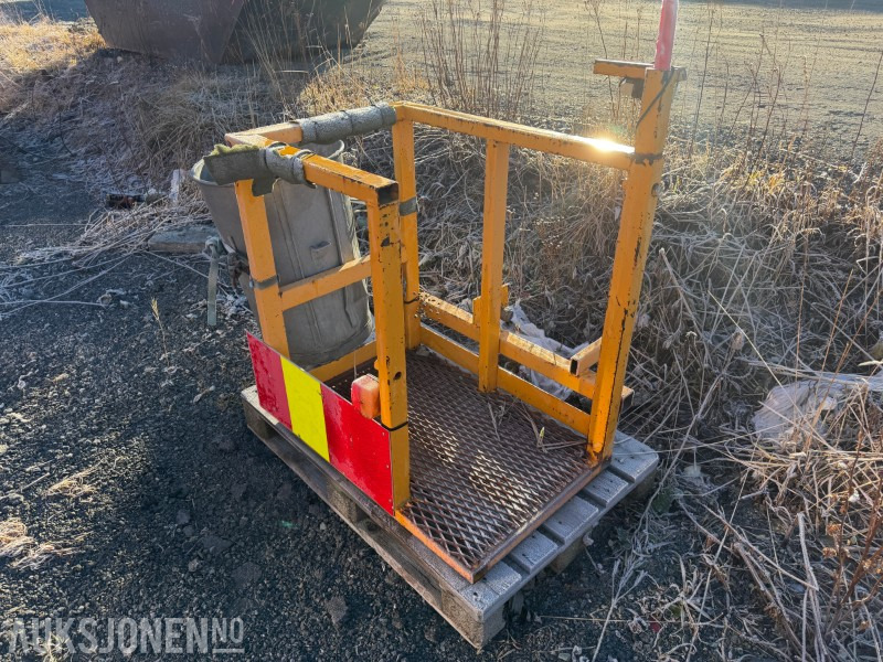 2000 Arbeidsvogn til pickup/liten lastebil - Equipo de construcción: foto 1 2000 Arbeidsvogn til pickup/liten lastebil - Equipo de construcción: foto 1