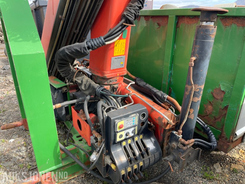2004 Krokløft kasse med Palfinger PK9501 kran - Grúa: foto 2 2004 Krokløft kasse med Palfinger PK9501 kran - Grúa: foto 2
