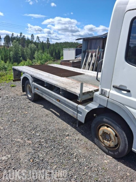 2004 Mercedes-Benz 4X2 ATEGO - Camión caja abierta: foto 3 2004 Mercedes-Benz 4X2 ATEGO - Camión caja abierta: foto 3