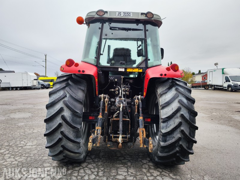 Tractor 2006 Massey Ferguson 5460 – 4471 timer – Velholdt traktor i god stand: foto 7
