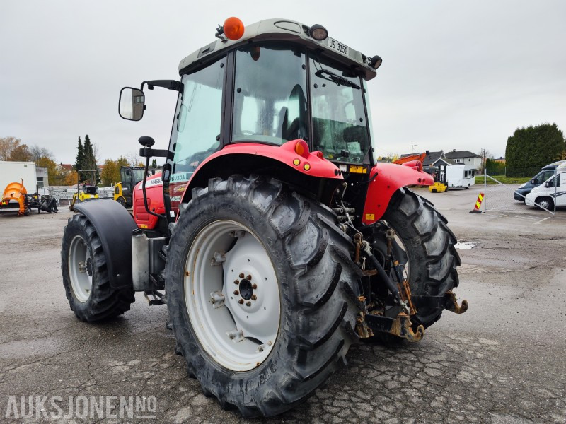 Tractor 2006 Massey Ferguson 5460 – 4471 timer – Velholdt traktor i god stand: foto 8