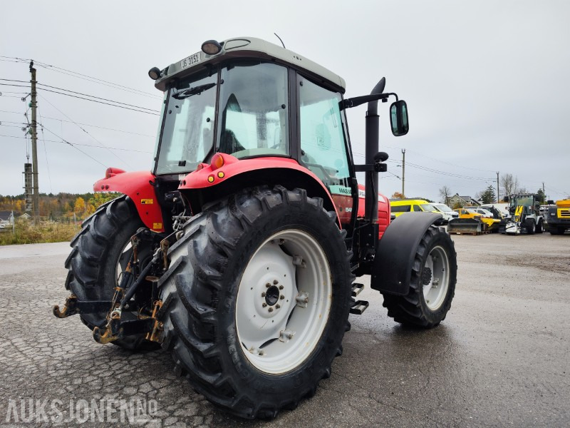 Tractor 2006 Massey Ferguson 5460 – 4471 timer – Velholdt traktor i god stand: foto 6