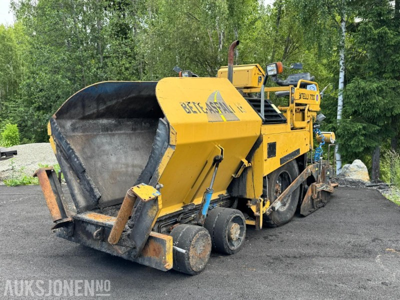 Equipo de construcción 2007 Cat Bitelli BB730 asfaltutlegger: foto 1