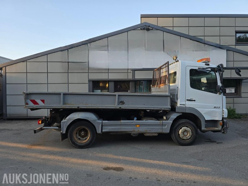 2007 Mercedes-Benz 822K/30AT - Camión caja abierta: foto 4 2007 Mercedes-Benz 822K/30AT - Camión caja abierta: foto 4