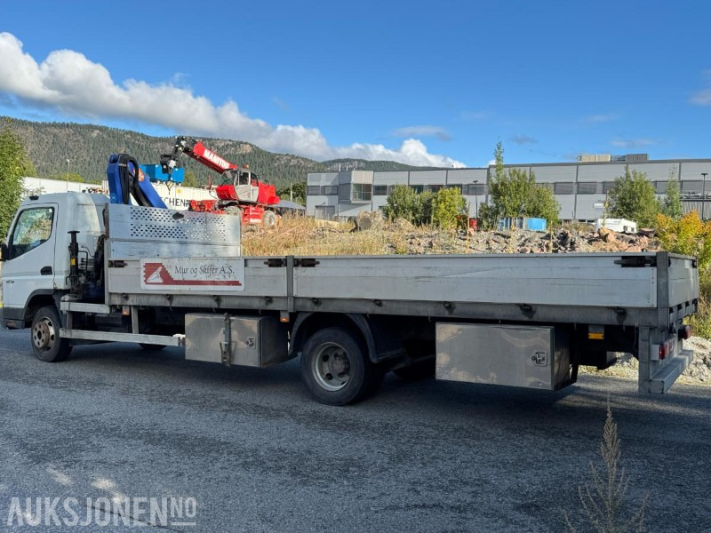 2008 Fuso Canter planbil med kran - Camión caja abierta: foto 4 2008 Fuso Canter planbil med kran - Camión caja abierta: foto 4