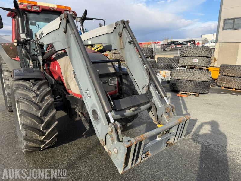 Leasing de  2008 Valtra T-180 Traktor med frontlaster / 1362 timer 2008 Valtra T-180 Traktor med frontlaster / 1362 timer: foto 16