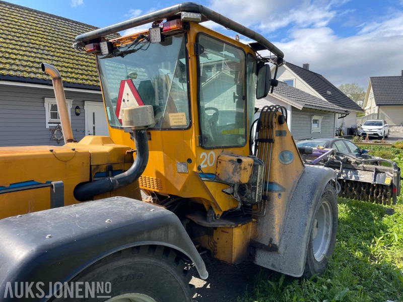 2008 Wille 855C-C44 med snøskuffe og skjær - Cargadora de ruedas: foto 5 2008 Wille 855C-C44 med snøskuffe og skjær - Cargadora de ruedas: foto 5