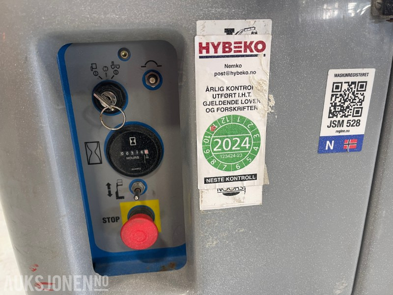 2009 Genie GRC-12 Mastelift - Plataforma elevadora: foto 5 2009 Genie GRC-12 Mastelift - Plataforma elevadora: foto 5