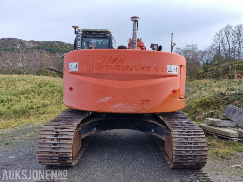 2009 Hitachi ZX225USLC-3 Beltegraver m/GPS/Rototilt med klype/Pusseskuffe, 12800 timer - Excavadora: foto 5 2009 Hitachi ZX225USLC-3 Beltegraver m/GPS/Rototilt med klype/Pusseskuffe, 12800 timer - Excavadora: foto 5