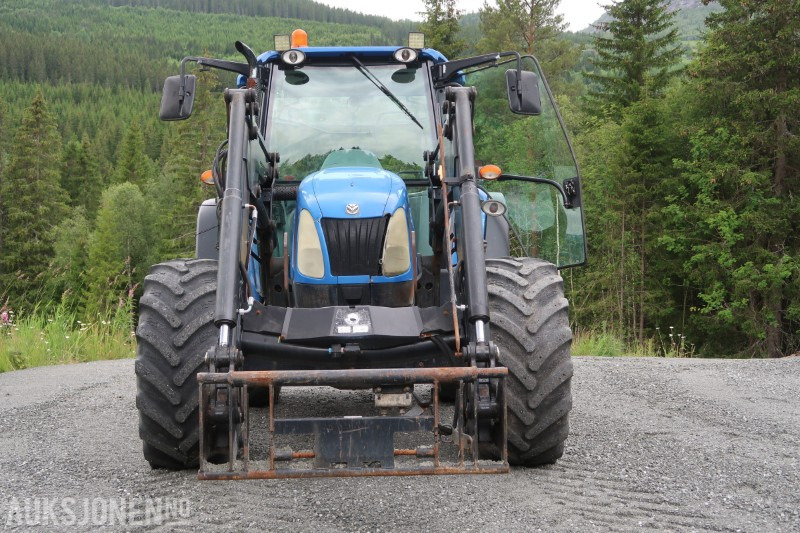 2009 New Holland T5060 Traktor / 8550 timer - Tractor: foto 4 2009 New Holland T5060 Traktor / 8550 timer - Tractor: foto 4