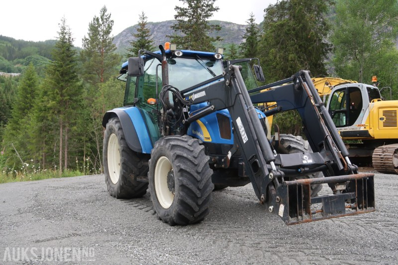 2009 New Holland T5060 Traktor / 8550 timer - Tractor: foto 5 2009 New Holland T5060 Traktor / 8550 timer - Tractor: foto 5