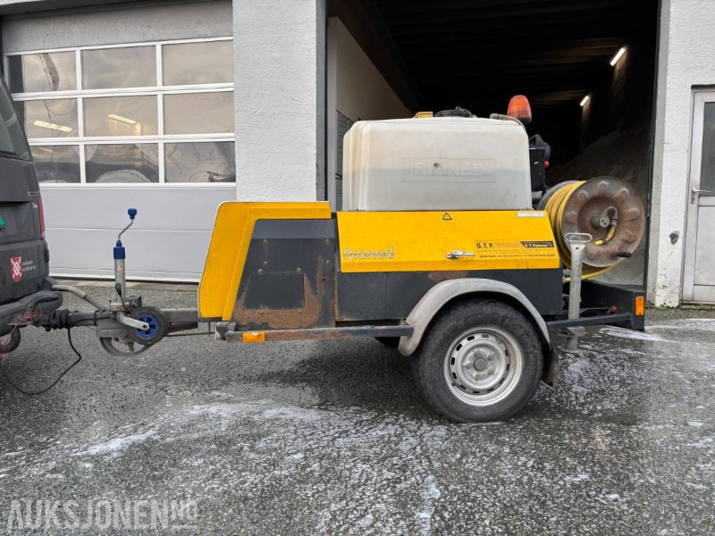 2009 RIONED UNIJET P-41 SPYLEVOGN / HØYTRYKKSVASKER. HONDA GX 670. - Equipo de construcción: foto 2 2009 RIONED UNIJET P-41 SPYLEVOGN / HØYTRYKKSVASKER. HONDA GX 670. - Equipo de construcción: foto 2