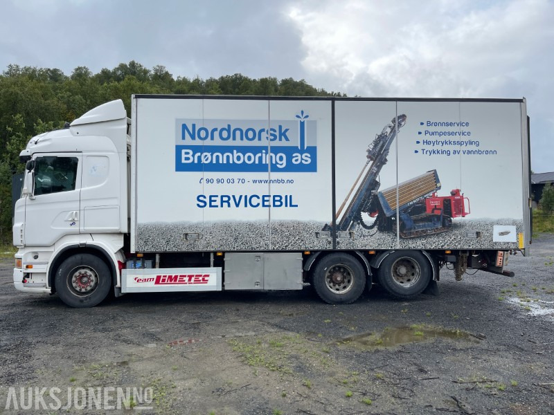 2009 Scania 480 R-serie Highline Skapbil med full sideåpning og Zepro baklift - Camión caja cerrada: foto 3 2009 Scania 480 R-serie Highline Skapbil med full sideåpning og Zepro baklift - Camión caja cerrada: foto 3