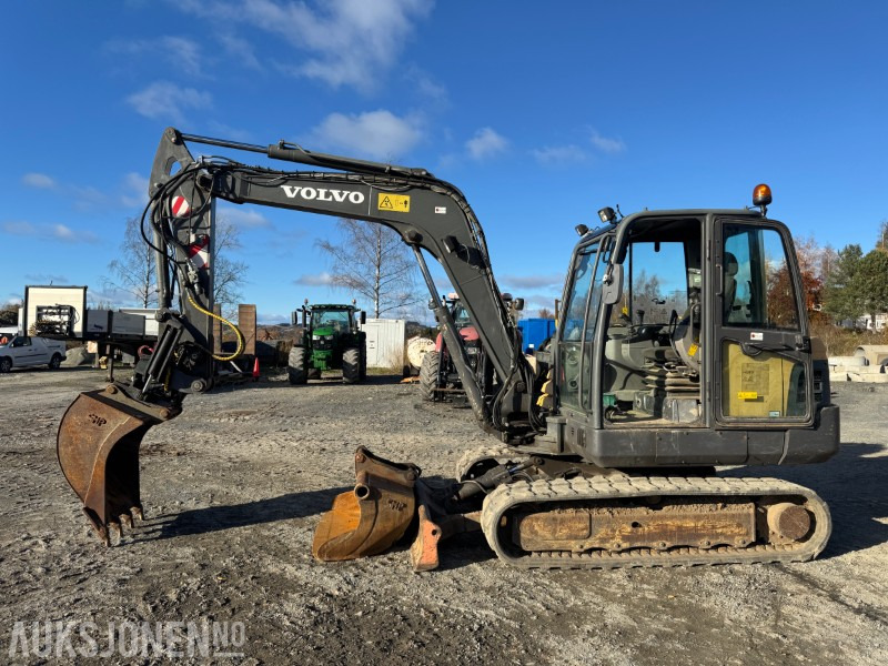 2011 Volvo EC55C GRAVEMNASKON MED 2 SKUFFER - Excavadora: foto 1 2011 Volvo EC55C GRAVEMNASKON MED 2 SKUFFER - Excavadora: foto 1