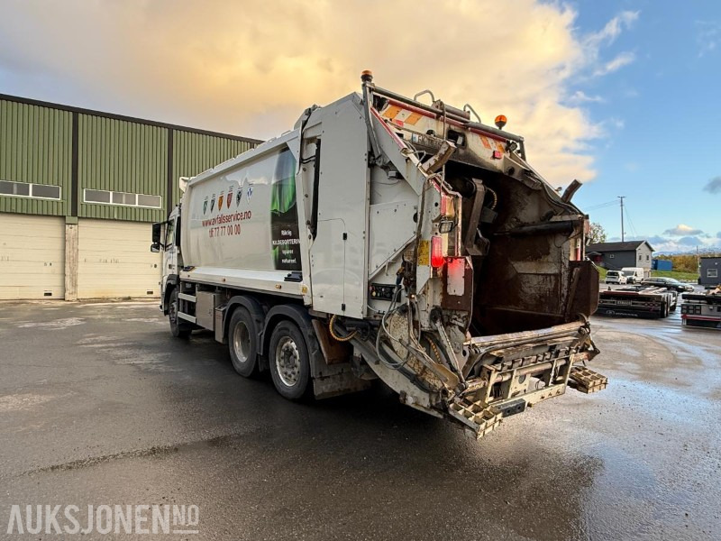 2011 Volvo FM330 6X2 Komprimatorbil 22M3 - Strøere - Baklaster - 353908KM - Camión de basura: foto 3 2011 Volvo FM330 6X2 Komprimatorbil 22M3 - Strøere - Baklaster - 353908KM - Camión de basura: foto 3