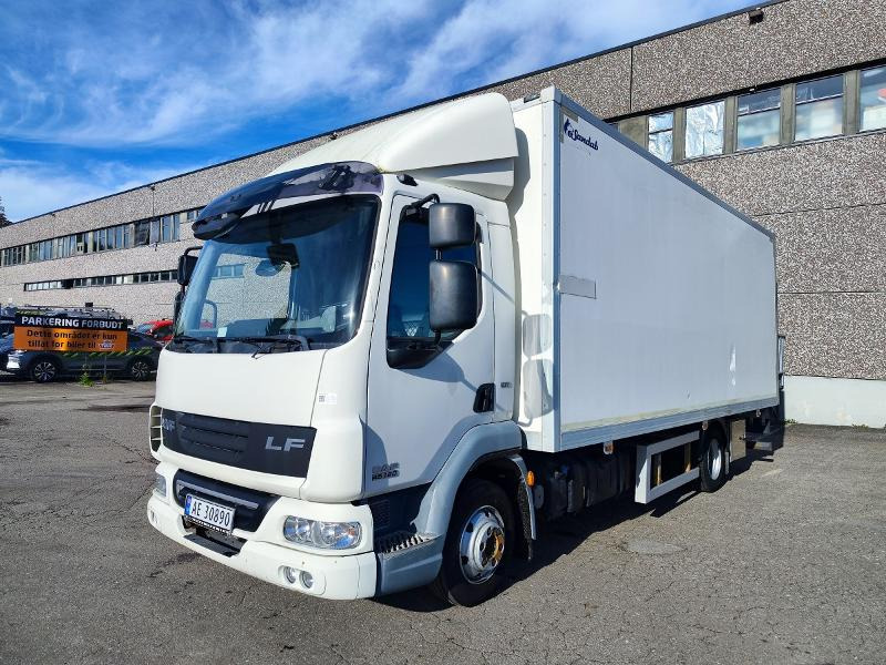 2012 DAF LF 45.180 / Zepro 1500 løftelem / Sidedør på skap - Camión caja cerrada: foto 1 2012 DAF LF 45.180 / Zepro 1500 løftelem / Sidedør på skap - Camión caja cerrada: foto 1