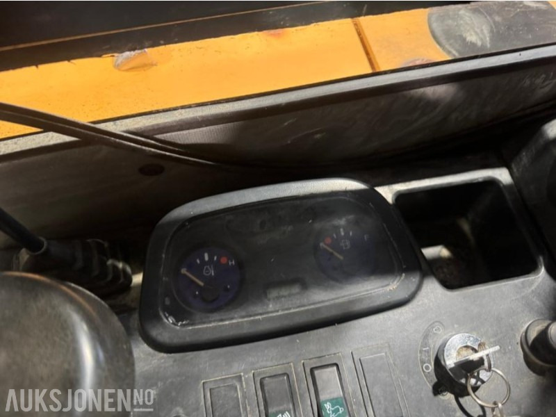 Miniexcavadora 2012 HYUNDAI ROBEX 35Z-9 4,1TONN MINIGRAVER. 2135TIMER NYE BELTER 2024. GRAVESKUFF. PLANERINGSKUFF.: foto 11 Miniexcavadora 2012 HYUNDAI ROBEX 35Z-9 4,1TONN MINIGRAVER. 2135TIMER NYE BELTER 2024. GRAVESKUFF. PLANERINGSKUFF.: foto 11