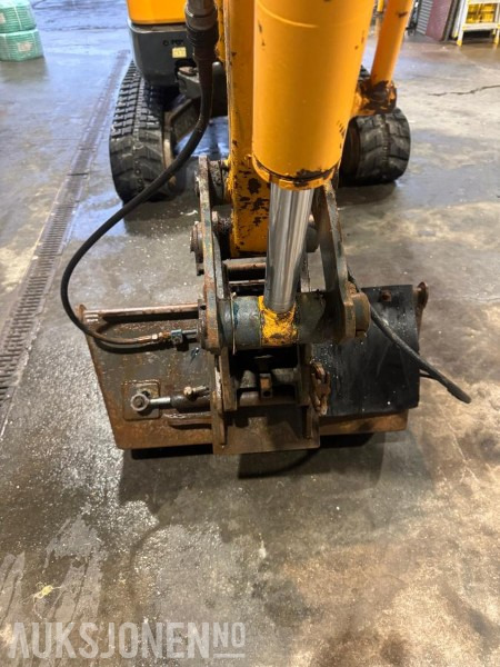 Miniexcavadora 2012 HYUNDAI ROBEX 35Z-9 4,1TONN MINIGRAVER. 2135TIMER NYE BELTER 2024. GRAVESKUFF. PLANERINGSKUFF.: foto 16 Miniexcavadora 2012 HYUNDAI ROBEX 35Z-9 4,1TONN MINIGRAVER. 2135TIMER NYE BELTER 2024. GRAVESKUFF. PLANERINGSKUFF.: foto 16